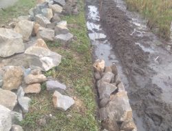 bangunan TPT tanpa pondasi tpk beralasan bahwa itu sudah sesuai RAB