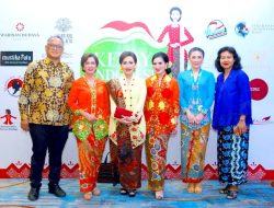RAMPAK SARINAH – IKUT MENGUSUNG KEBAYA KE UNESCO