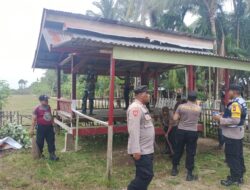 Cegah Guantibmas – Polsek Nurussalam Bersama TNI – POLRI Dan Masyarakat : Gotong Royong Bangun Poskamling