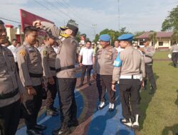 Waka Polres Sarolangun Eksekusi Personil Berpakaian Dinas Yang Memiliki Jenggot dan Rambut Panjang