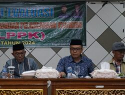Malam Hari, Jangcik Pimpin Rapat Evaluasi LPPK Dihadiri Para Pejabat Lengkap Pemkab Merangin