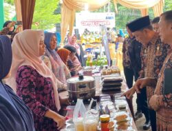 Semarak Balitbang Coffee Corner 2024 Sekda Barikan Penghargaan dan Sertifikat Hak Kekayaan Intelektual