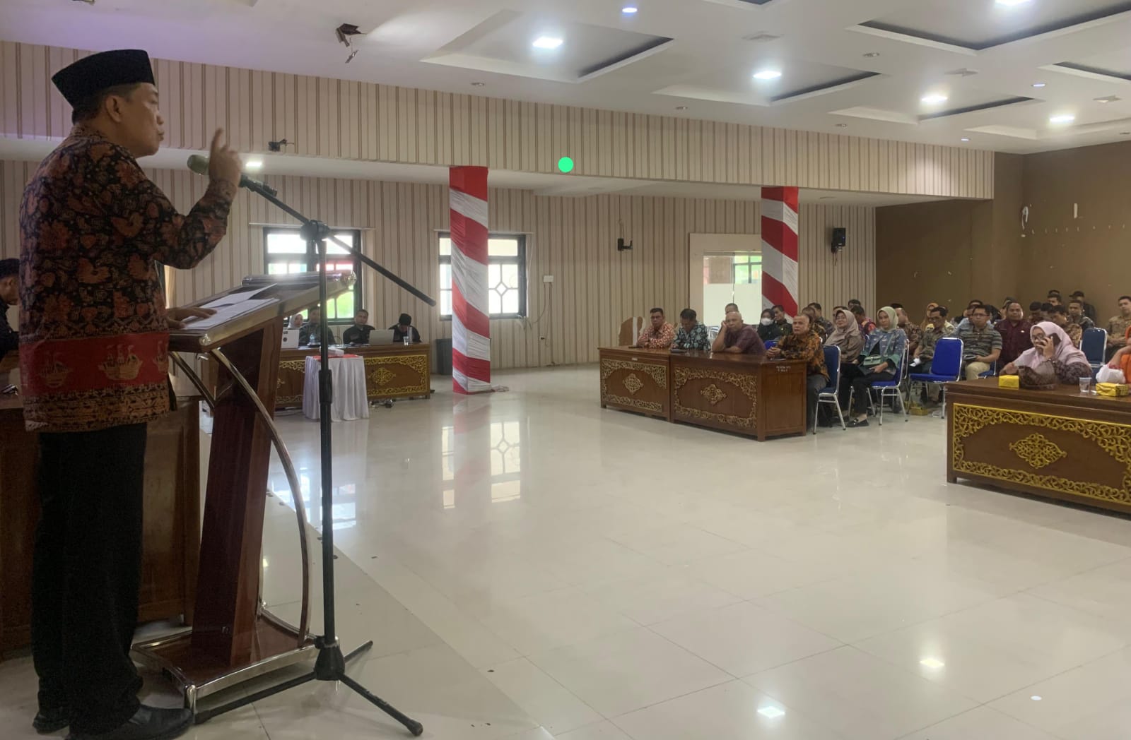 Sekda Buka Sosialisasi Cuti dan Pemberian Tugas Belajar Bagi Para Aparatur di Jajaran Pemkab Merangin