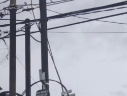 Problematika Perijinan Pemasangan Jaringan Kabel Dan Tiang Fiber Optik Internet Di Daerah Di Tingkat Desa, Di Kabupaten Cirebon