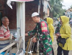 Kodim 0420/Sarko Melalui Koramil 420-02/Muara Limun Gelar Pembagian Takjil Gratis di Bulan Ramadhan
