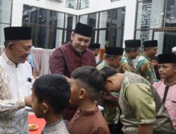 Bupati dan Wabup Selalu Support Kegiatan Muhammadiyah H M Syukur dan H A Khafid Buka Puasa Bersama Keluarga Besar Muhammadiyah