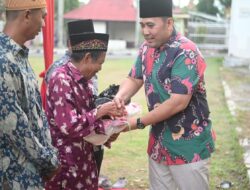 Terharu, Bupati, Wabup dan Sekda Buka Bersama Petugas Kebersihan Disantuni dan Pulangnya Dapat Bingkisan Sembako
