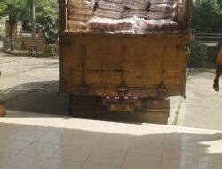 Hari ini Bantuan Beras Rutin Tahunan dari Indocement tersalurkan ke Warga Palimanan Barat