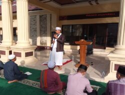 Polres Merangin Laksanakan Sholat Eid,. Ustad Sampaikan Tiga Amalan untuk Mengetuk Pintu Surga Nya Allah Subhanahu wa ta’ala
