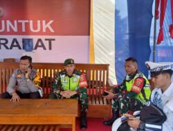 Babinsa Bersama Instansi Terkait Laksanakan Pengamanan Di Pos Pam Mudik Lebaran Idul Fitri 1446 H 2025 M