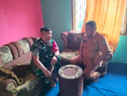 TNI-Pemerintah Bersinergi, Koptu Richardo Lakukan Komsos dengan Lurah Dusun Baru