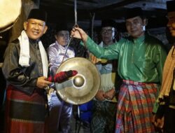 Wabup H A Khafid Buka Acara Silek Penyudon