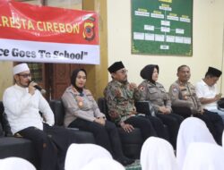Polresta Cirebon Gelar “Police Goes To School” di Ponpes Gedongan dan Al Khiyaroh Buntet: Santri Dibekali Edukasi dan Motivasi Hadapi Tantangan Zaman