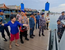 Lanal Bintan Pulangkan Korban Kapal Tenggelam di Perairan Berakit