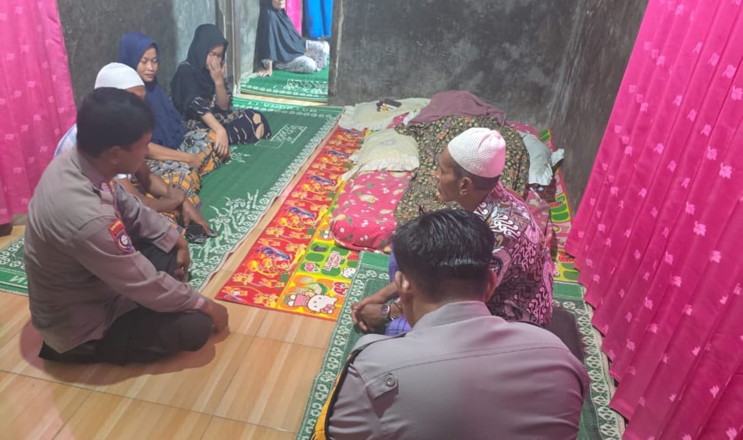 Polsek Cukuh Balak Identifikasi Warga Meninggal Akibat Gigitan Ular Berbisa