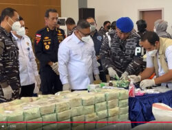 Komandan Lanal Bandung Ikuti Vicon Pemusnahan Barang Bukti Narkoba Kokain dan Sabu Sebanyak 2 Ton