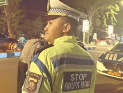 Stop Knalpot Brong Satlantas Polresta Jambi Amankan Sepeda Motor Tak Sesuai Modifikasi di Jalan Soemantri Brojonegoro Sipin