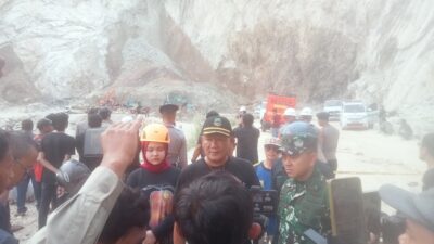 Gerak Cepat Pemda Prov Jabar dan Kabupaten Cirebon Evakuasi Korban Longsor Gunung Kuda