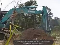 Diduga Produksi Galian C Ilegal, Excavator Beroperasi Bebas di Kelurahan Kapuas Kiri Hilir Sintang — Warga Desak Pemkab dan APH Bertindak Tegas