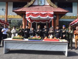 Kodim 1205/Sintang Hadiri Upacara Peringatan Hari Bhayangkara ke-79 Tahun 2025