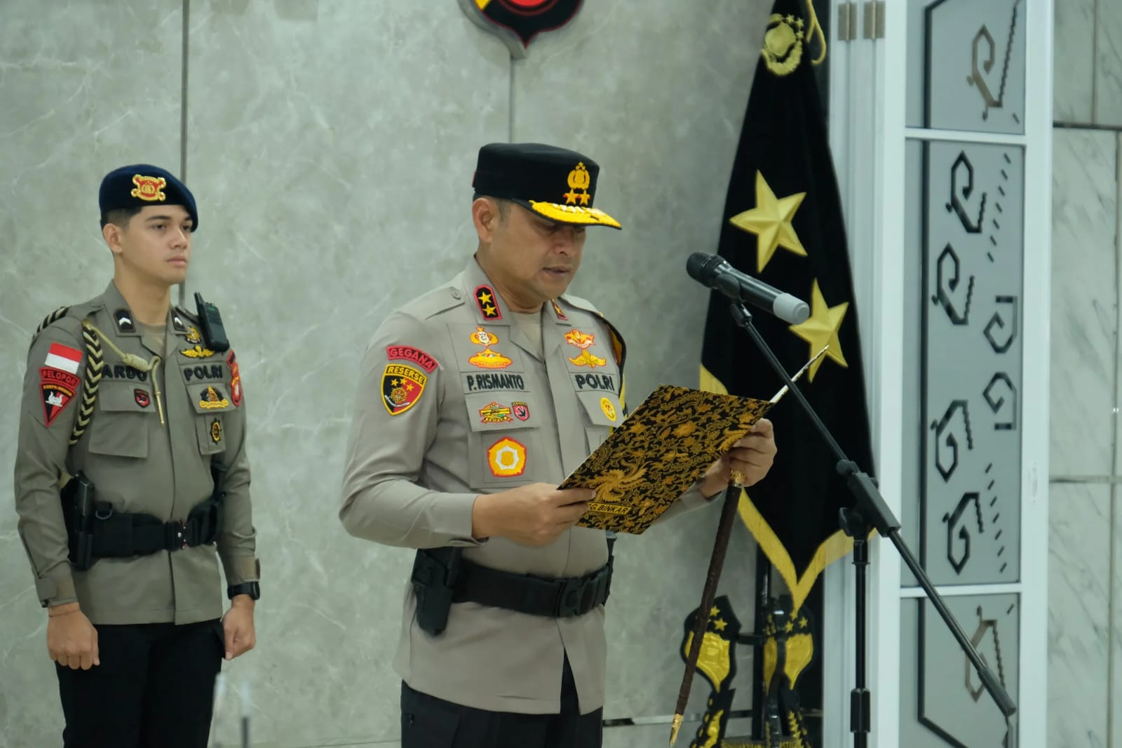 Kapolda Kalbar Gelar Sertijab untuk Pejabat Utama dan Kapolres di Lingkup Polda