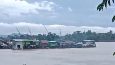 Kembali Kuasai Sungai Kapuas Meski Sudah Dilarang Resmi Bupati Sanggau