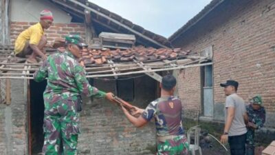 Karya Bakti TNI – AD Kodim 0620/Cirebon Dengan Semangat Wujud Nyata Membangun Negeri, Di Sambut Meriah Warga Desa Sende Arjawinangun, Cirebon