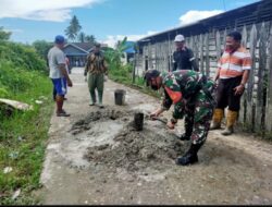 Babinsa Koramil 02/ma.limun Semangat Gotong Royong bersama Masyarakat Desa Binaannya