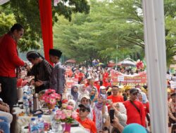 Ribuan Pelajar Semarakan Pawai HUT ke-80 RI di Merangin