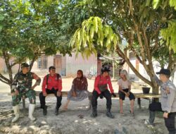 Bhabinsa dan Bhabinkamtibmas Gencar Patroli dan Sosialisasi Karhutla ke Warga Sungai Baung