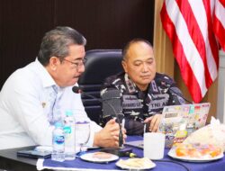 Menjawab Tantangan Kepulauan, Gubernur Maluku Gandeng Kodaeral IX Mantapkan Yankes Bergerak Ke Wilayah 3T Dengan Kapal Perang