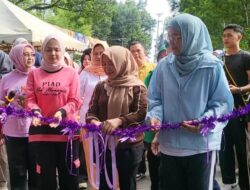 Peringatan Hari Batik 2025 di Merangin Diawali Senam Massal· Edukasi Penyakit Prioritas, Pemutihan Pajak dan Bazaar UMKM