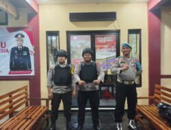 Anggota Polsek Gunungkencana Polres Lebak Laksanakan Sispam Mako