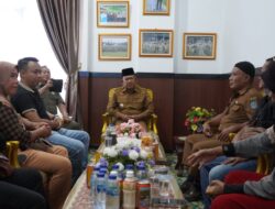 Pedagang Ayam Minta Izin Jualan, Wabup Khafidh Koordinasi ke Bupati