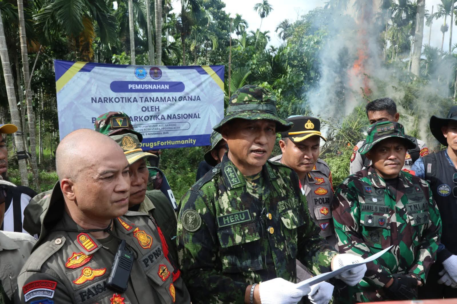 BNN MUSNAHKAN 69 TON GANJA DI ACEH UTARA