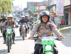 Kapolres Aceh Tengah Bersama BKO Brimob Distribusikan Logistik dan Sling ke Desa Terisolir di Kecamatan Linge