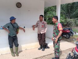 Babinsa Koramil 420-03/Pauh Laksanakan Komsos, Pererat Silaturahmi dengan Warga Desa Karang Mendapo