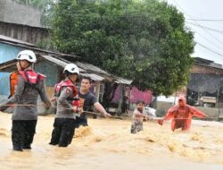 Kapolres Aceh Timur, Respon Cepat Pantau Wilayah Terdampak Banjir Susulan