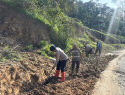 Sinergi di Medan Bencana, TNI–Polri dan Masyarakat Bersatu Pulihkan Akses Jalan Glumpang Payung