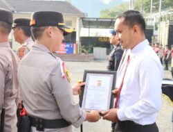 Kapolres Aceh Tengah Pimpin Apel Pemberian Penghargaan Personel dan Purna Bakti