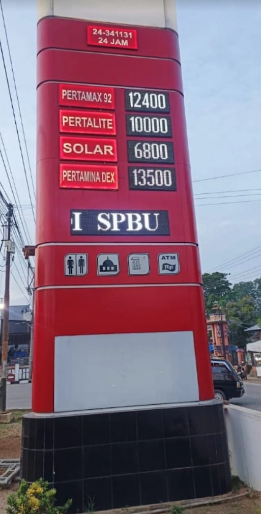 Warga !! Minta Kapolda Lampung Tidak Tegas, SPBU.24-341.131 Dan Pengawas Inisial ( Erlan ) Menjual Minyak Ke Pengecor BBM Bersubsidi Jenis Solar Diduga Dibekingi Oknum Aparat