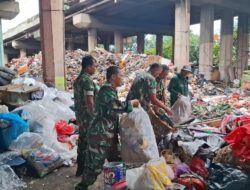 Satgas Sampah Kodim 0502/JU Bergerak Cepat Tangani Darurat Sampah Di Wilayah Jakarta Utara Dan Kepulauan Seribu