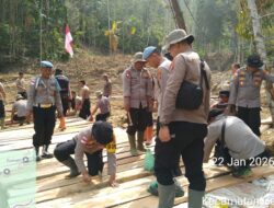 Pembuatan Jembatan Dusun uning luar ,  Desa Setie  Rampung 100 Persen.