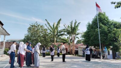 SKh Kekerabatan Maja Laksanakan Upacara Pengibaran Bendera Merah Putih dengan Aturan Terbaru