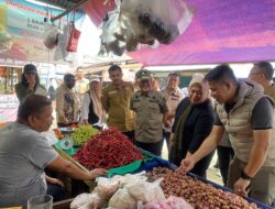 Wabup H A Khafidh Bersama Satgas Saber Pantau Harga Pasar Stok Kebutuhan Pangan Jelang Ramadhan 1447 dan Idul Fitri Cukup