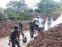 Satgas Gulbencal Lanjutkan Pembersihan Jalan Telege Atu–Ratawali, Progres Capai 80 Persen