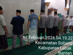 Personil Polsek Sobang Polres Lebak Laksanakan Sholat Subuh Berjamaah