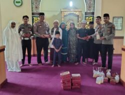Polres Sarolangun Rutin Berbagi Takjil Setiap Hari Selama Ramadhan 1447 H