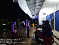 Antisipasi Gangguan Kamtibmas Anggota Polsek Maja Polres Lebak Laksanakan Patroli Dialogis Malam Hari Bersama Warga