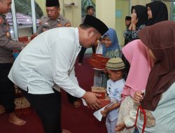 Kapolres Sarolangun Berbagi Takjil dan Buka Puasa Bersama Anak Yatim